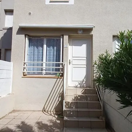 Joli Pavillon Pour 6 Personnes A 50m De La *