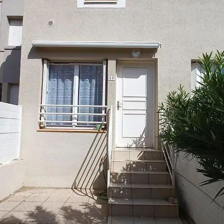 Joli Pavillon Pour 6 Personnes A 50m De La Holiday home